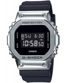 Casio GM-5600-1JF