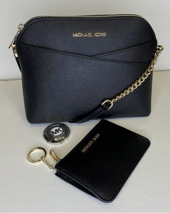 Kabelka Michael Kors Jet Set Travel MD Dome XCross Crossbody bundled with SM TZ Coinpouch and Michael Kors Purse Hook