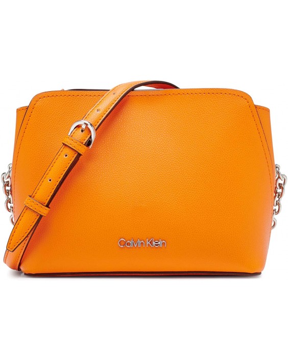 Kabelka Calvin Klein Hailey Micro Pebble Triple Compartment Chain Crossbody