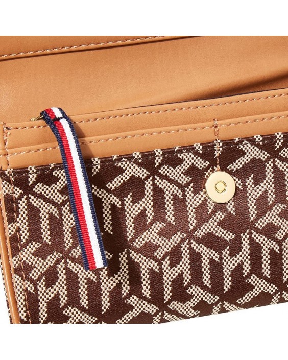 Tommy Hilfiger Nathalie Wristlet